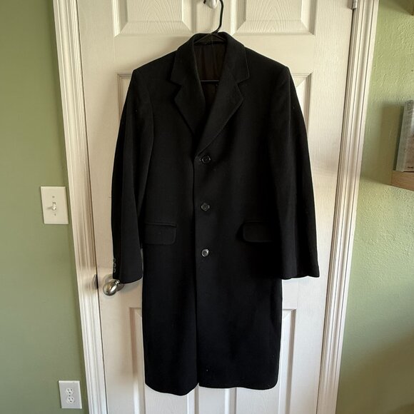 Vintage Men’s 100% Cashmere Black 3 Button Coat Slit in Back